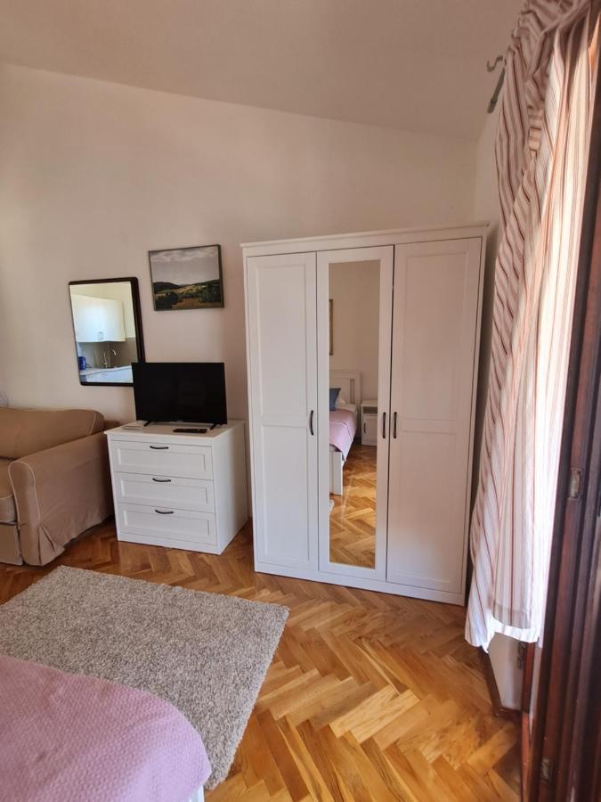 Apartments Apartmani Pintar Mimice Zewnętrze zdjęcie